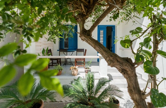 Grandma's Chic Home in Chania Venetian Harbor