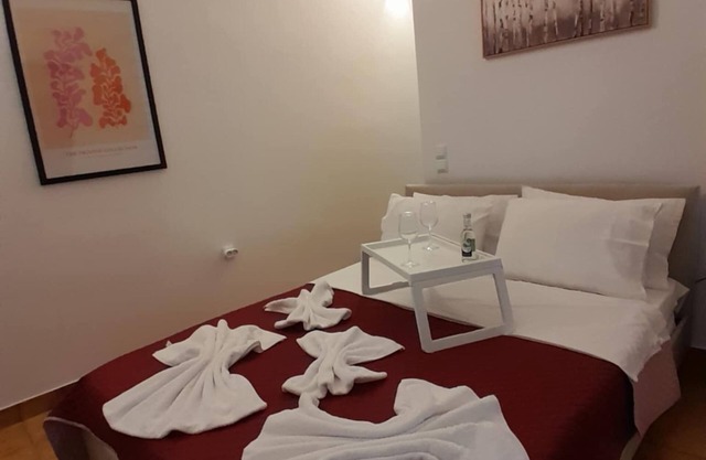 Grandma’s Pine Apartments – Cozy Double Bed