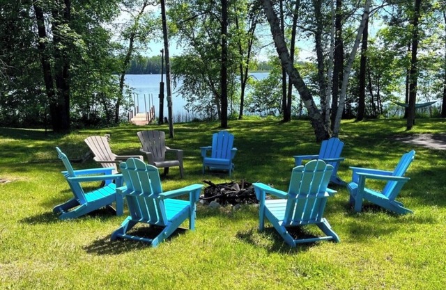 Grandpa's Cabin! 3 bed/2 bath with AC on Lake Vermilion