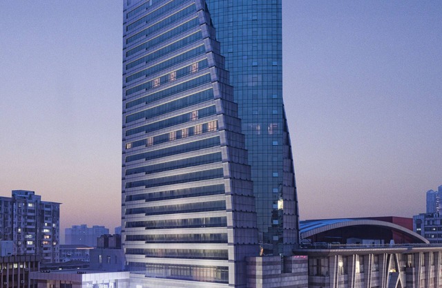 Grandskylight Hotel