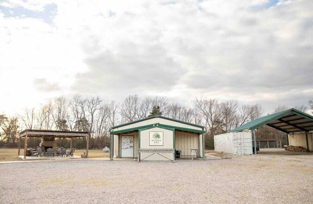 Grandview Acres Bunkhouse