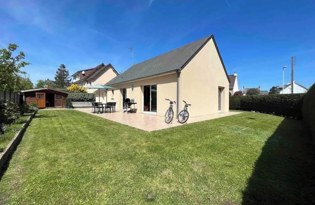 GRANVILLE HOUSE - BEACH 800M - BIKES - TABLE SOCCER - BARBECUE
