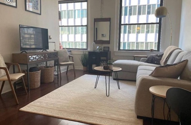 Great 1 Bedroom/1 Bath in Historic Building