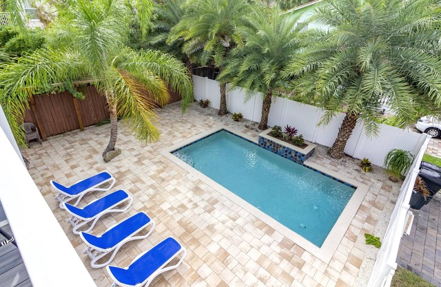 Great Beach Location ~ Pool ~ Professionally Decorated ~ Steps to the Beach!