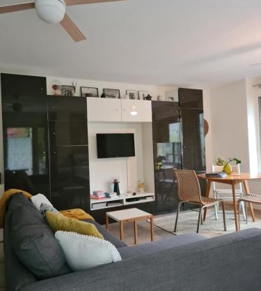 GREAT CANAL STUDIO - AC, Water view & Free parking