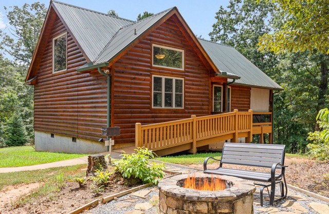 Great Escape- Luxury Spa Cabin w 2 Person 6 Ft. Jacuzzi Warm Air Spa