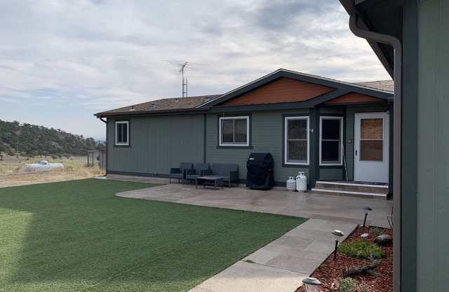 Great for ATV's and TOY'S! Rent 6 nights and 7th is free!