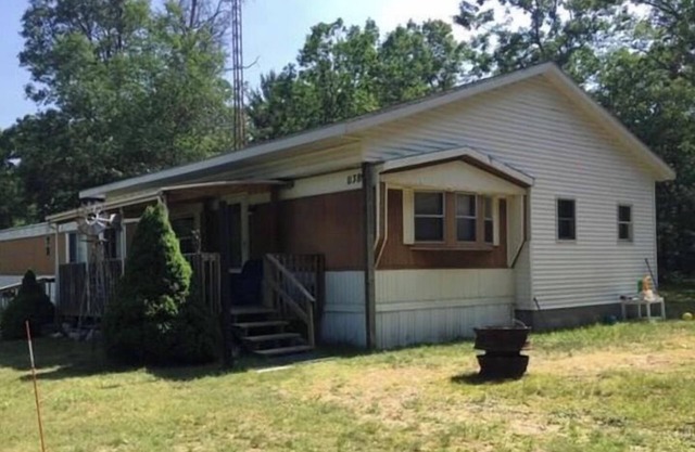 Great for big group! House on 10 acres!