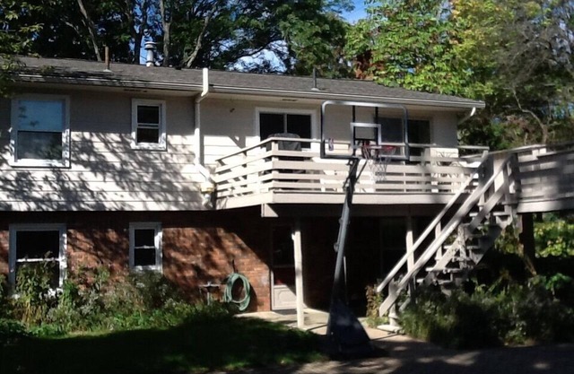 Great Home in U of M Stadium neighborhood- walk to the stadium!
