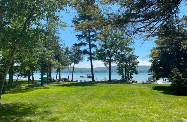 Great Lake House for the Family!
