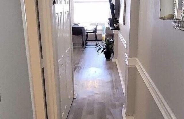GREAT LOCATION- 1 BR/2 Bath Direct Oceanfront Condo- Free Wi-Fi new up date