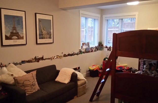 Great location - Child friendly in Kitsilano - Vancouver best residential area