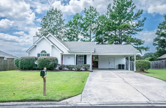 *Great Location* Minutes from Airport, Jackson, Rez