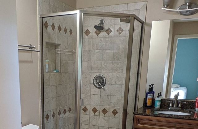 Great location to enjoy Notre Dame, South Bend, Mishawaka area attractions.