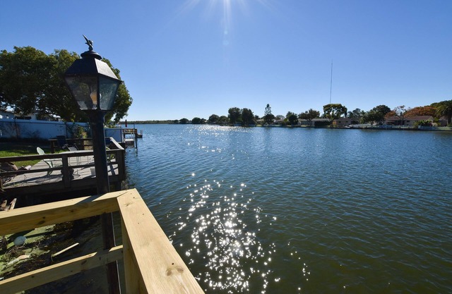 GREAT LOCATION WATERFRONT, HEATED POOL! BEAUTIFUL SUNSETS, ALL PETS STAY FREE!