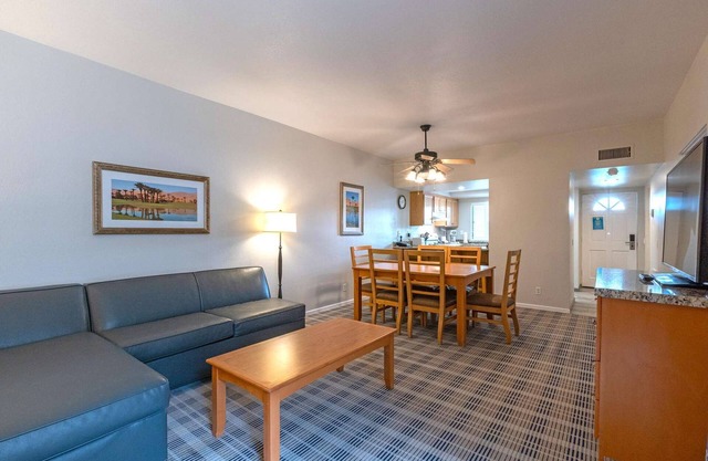 Great Palm Springs Location - 2BR Resort Condo - Family Friendly!