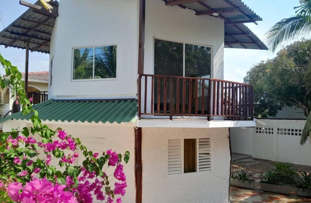 Great Spanish Chalet by the Beach