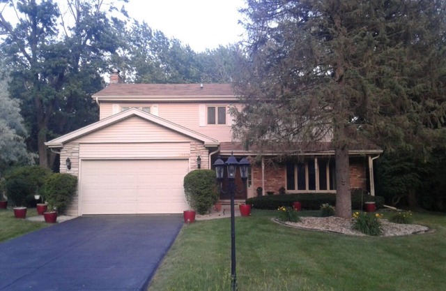Great Suburban Living!