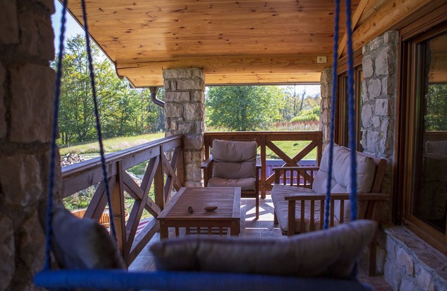 Green Acres 2-Bedroom Retreat