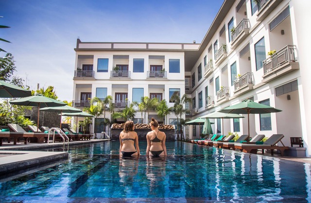 Green Amazon Residence Hotel