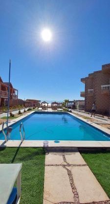 Green Beach Camp & Hotel