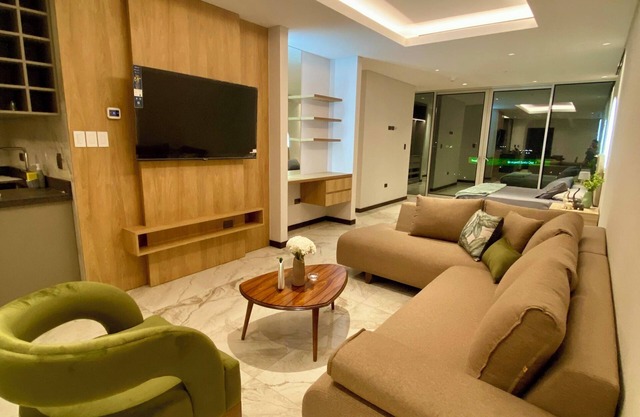 Green Tower - 1505
