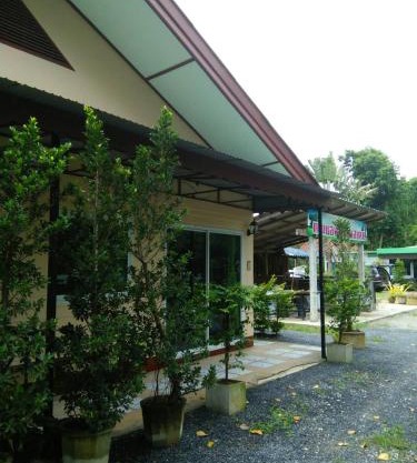 Green Happy Homestay