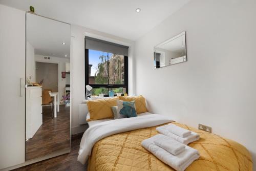 Green Lanes Studios By Morethanstays