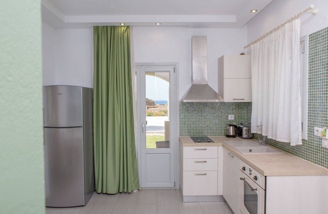 Green Moon Villa with private Pool | SUN AND MOON