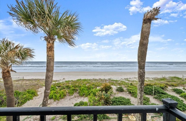 Green Palms Oceanfront 2 Bed Townhouse