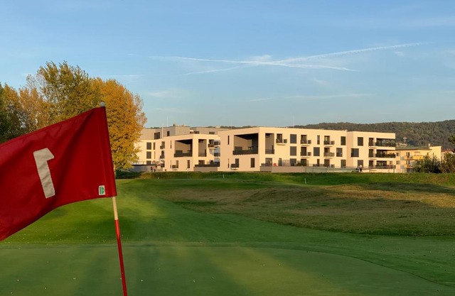 Greenbay Golf Apartments