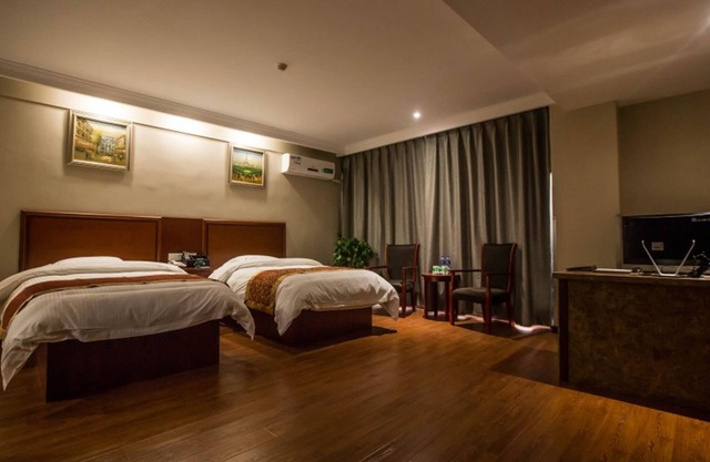 GreenTree Inn Zhenjiang Danyang Wanshan Park Express Hotel