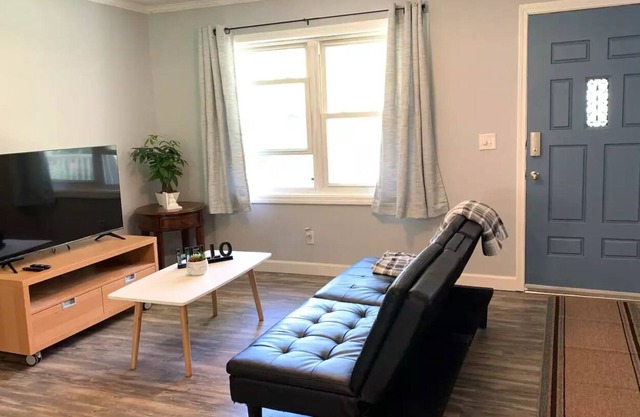 Greenville Home near Paris Mountain Park