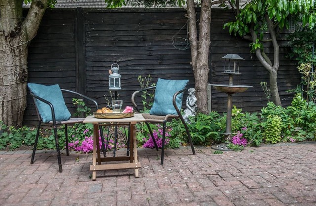 Greswold House · Comfy 3-Bed House near city centre, sleeps 6