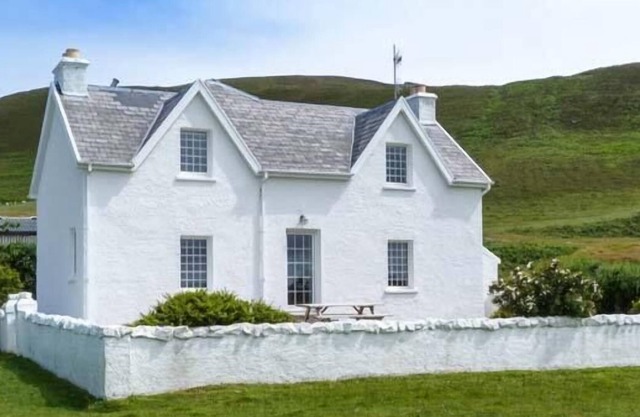 GRIGADALE HOUSE, family friendly, with open fire in Kilchoan
