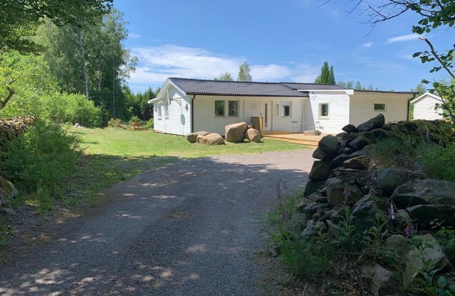 Großzuegiges Haus im Wald