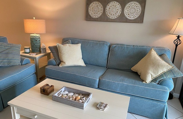 Ground floor 2-bedroom condo with a view, pool
