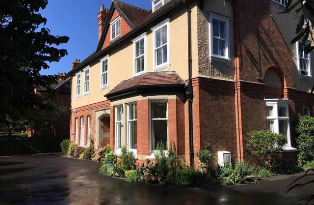 Ground floor apartment in exclusive residential area of historic Shrewsbury