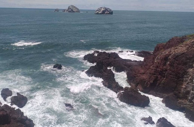 Ground floor apartment totally new and furnished, private, pool, barbecue, games