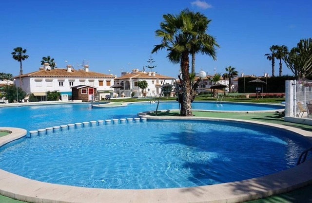 Ground floor bungalow LAGO JARDIN, LOS BALCONES, TORREVIEJA