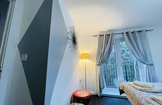 Ground Floor Deluxe - Courtyard View