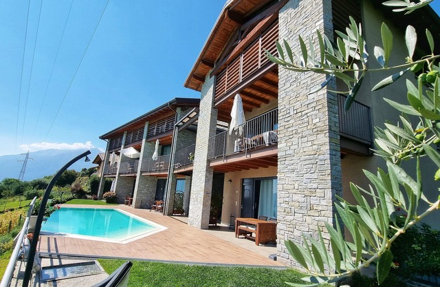 Ground floor "family" apartment with two bedrooms and one bathroom, adjacent to the pool and garden