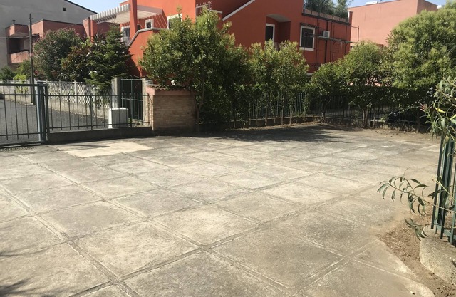 Ground floor villa with garden