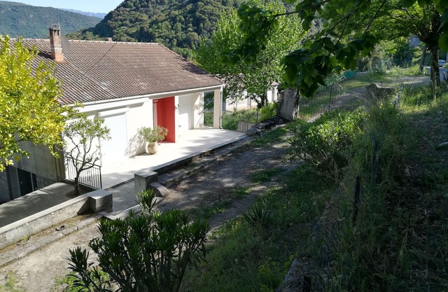 GROUND OF VILLA 4 PERS BETWEEN PROPRIANO AND SARTENE