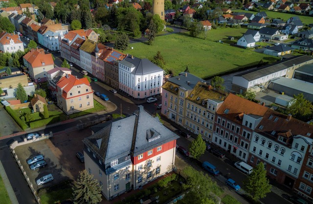 Group house with lovely apartments for 2-9 p. near Leipzig