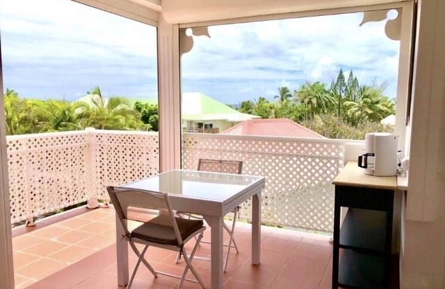 Guadeloupe, Saint-François Anse des Rochers, 1/4 villa , vue mer citerne wifi pr
