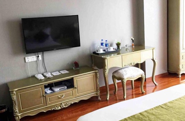 Guangzhou Bvlgari Apartment