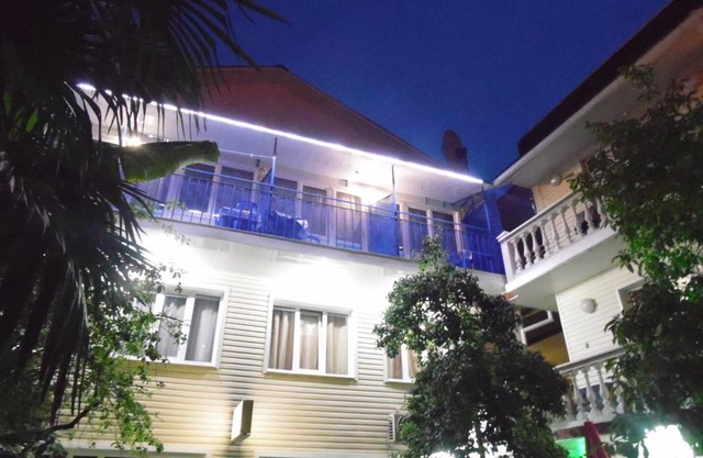 Guest House Lazurny Briz