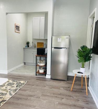 Guest house near LAX, Sofi, Intuit with private parking