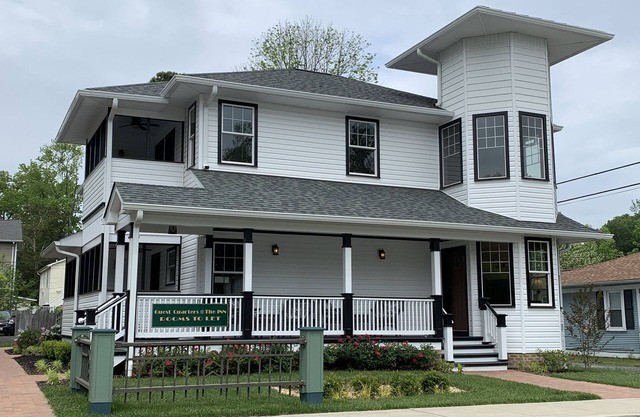 Guest Quarters at the Inn - 102